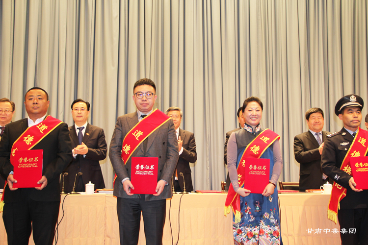 ���C�м����I(y��)���F(tu��n)..